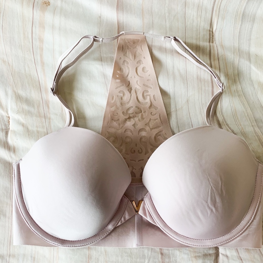 VICTORIAS SECRET BRA
